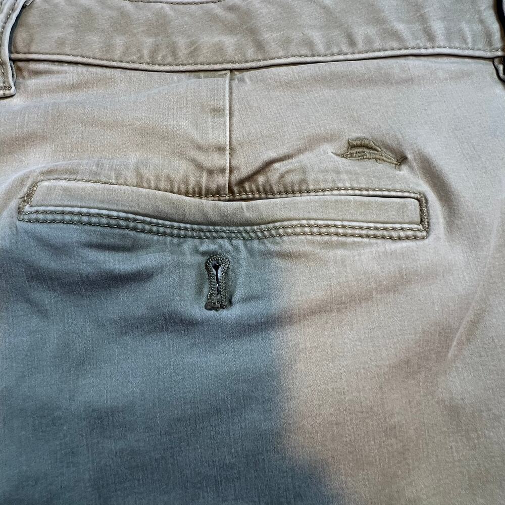 Tommy Bahama Shorts Mens‎ 42 Khaki Flat Front Stretch Cotton Casual Chino Summer - Picture 5 of 7